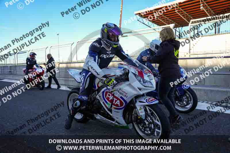 cadwell no limits trackday;cadwell park;cadwell park photographs;cadwell trackday photographs;enduro digital images;event digital images;eventdigitalimages;navarra;no limits trackdays;peter wileman photography;racing digital images;trackday digital images;trackday photos